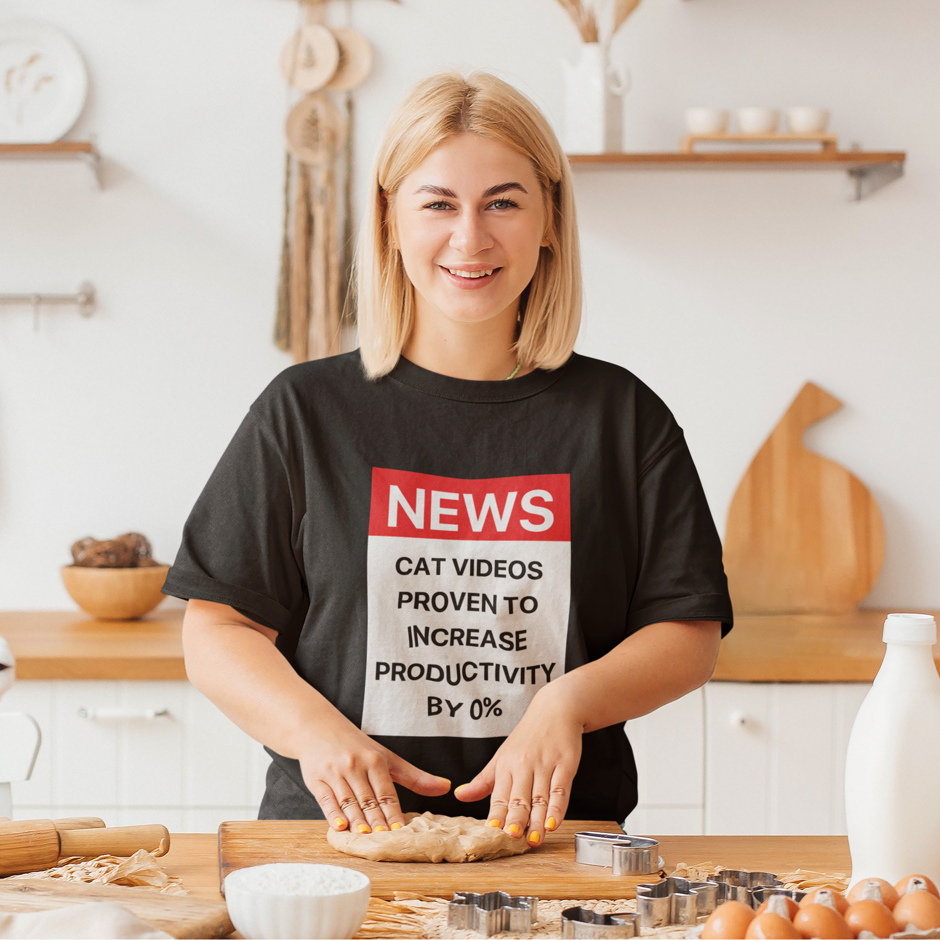 GIU - Cat Videos - Black Tshirt